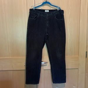 Men’s St. John’s Bay corduroy jeans 38x32 GUC